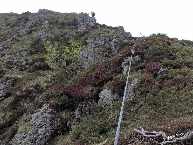 61 Ferrata MAURIZIO Anticima est Monte Alben.JPG -           